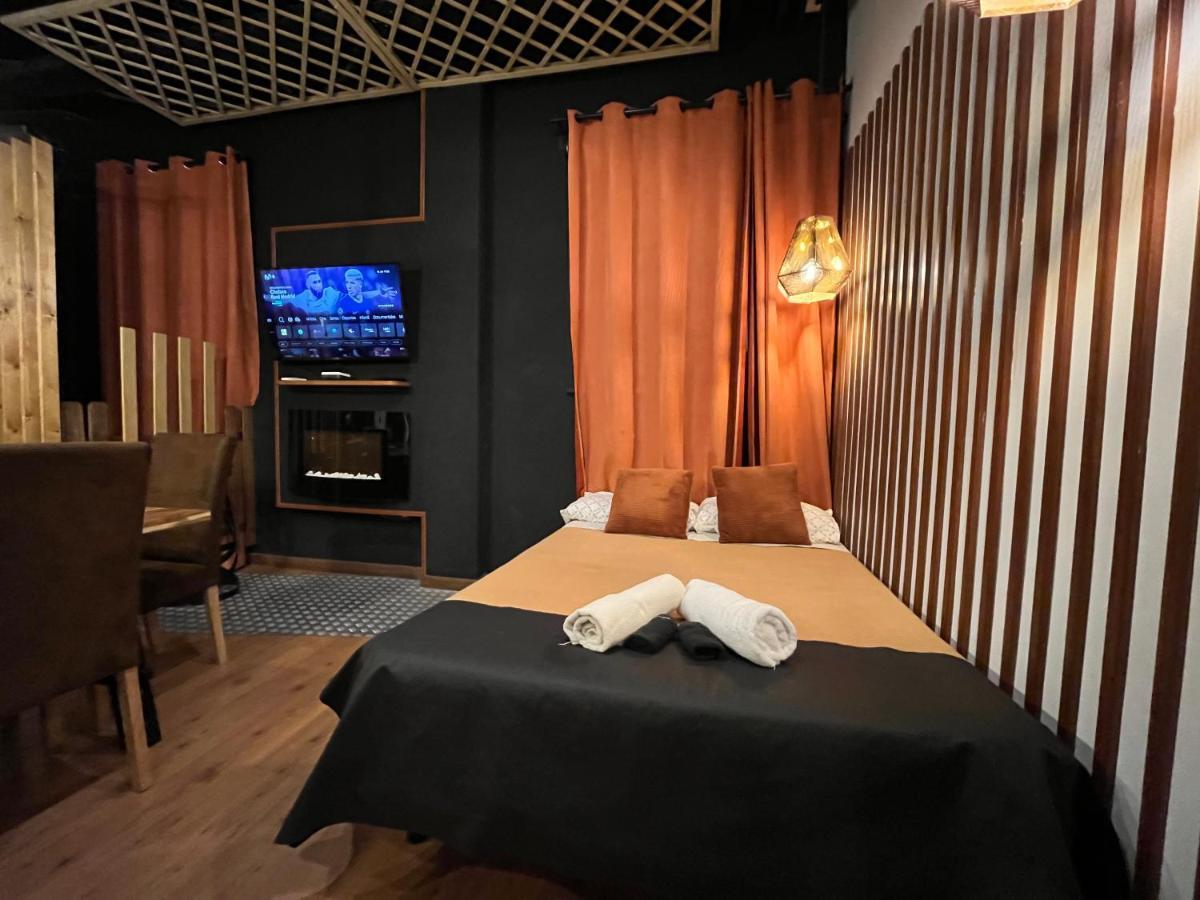 Apartamento Chic4 Luxury Gran Via Madrid Exterior foto